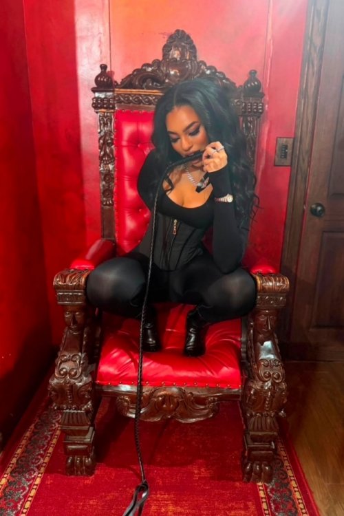 QUEEN