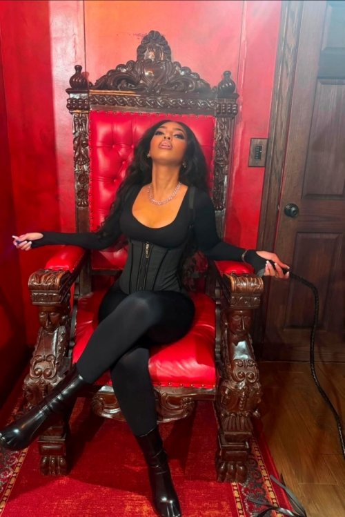 QUEEN