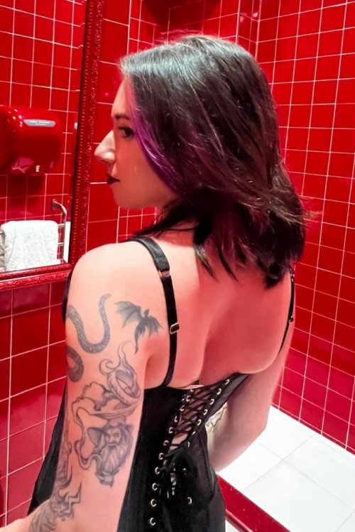 VIOLET